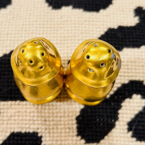 F18-Vintage Gold Pickard Salt and Pepper Shaker Set - Picture 3 of 7
